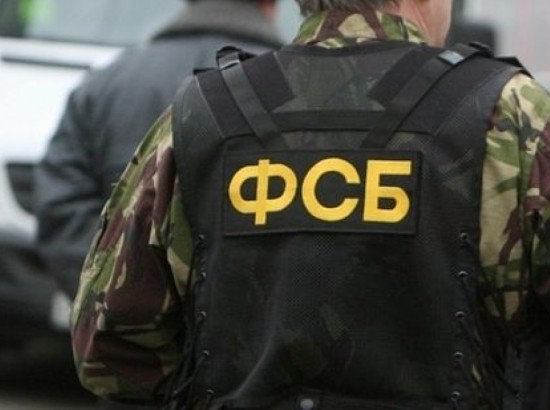 Активисты и волонтеры, чиновники и силовики. Кто рискует "общением" с ФСБ при поездке в Крым
