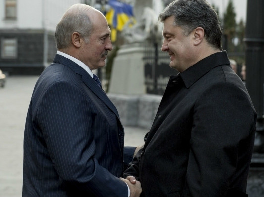 Пожежна дипломатія: які цілі переслідували в Києві Назарбаєв і Лукашенко